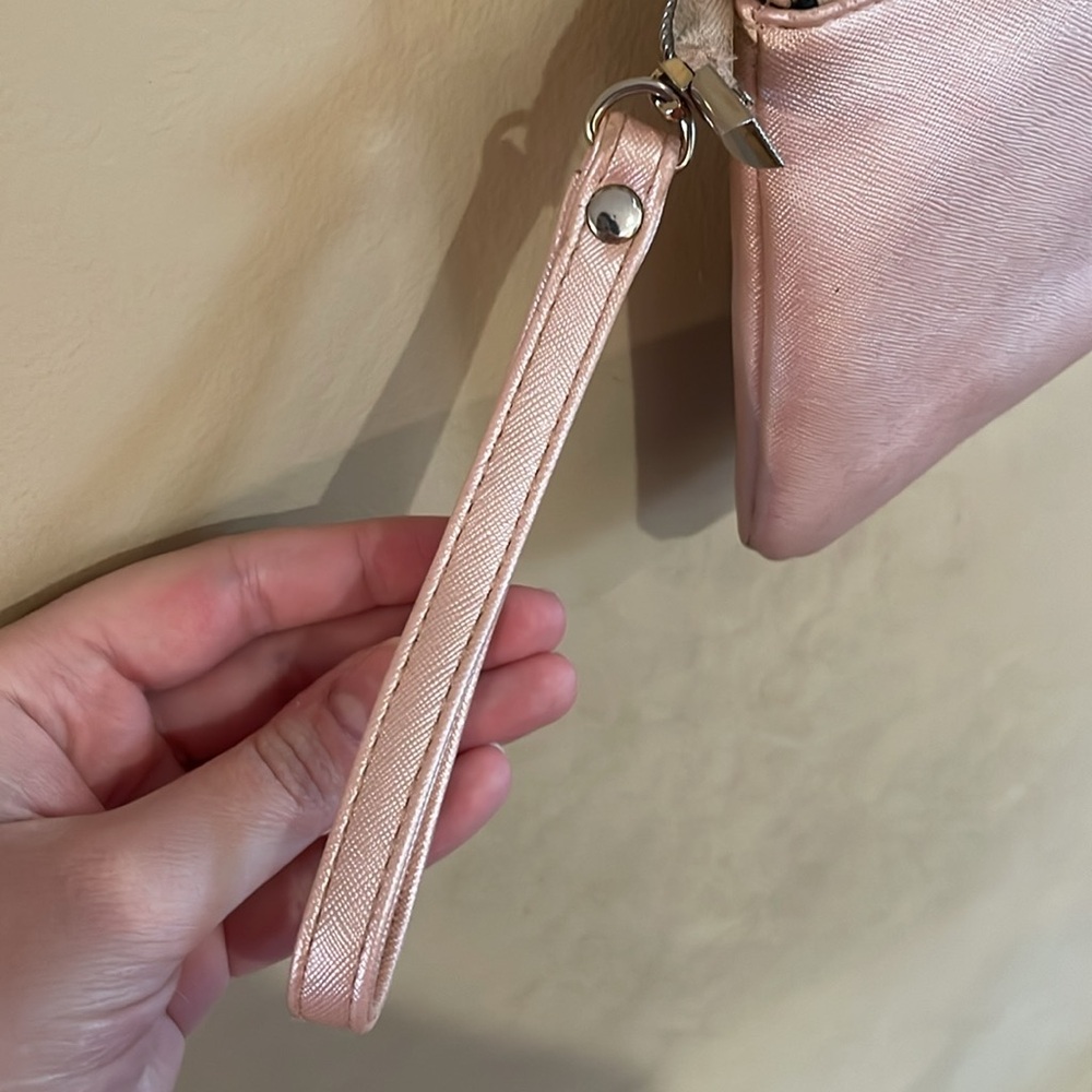 Pink purse - Picture 3 of 3